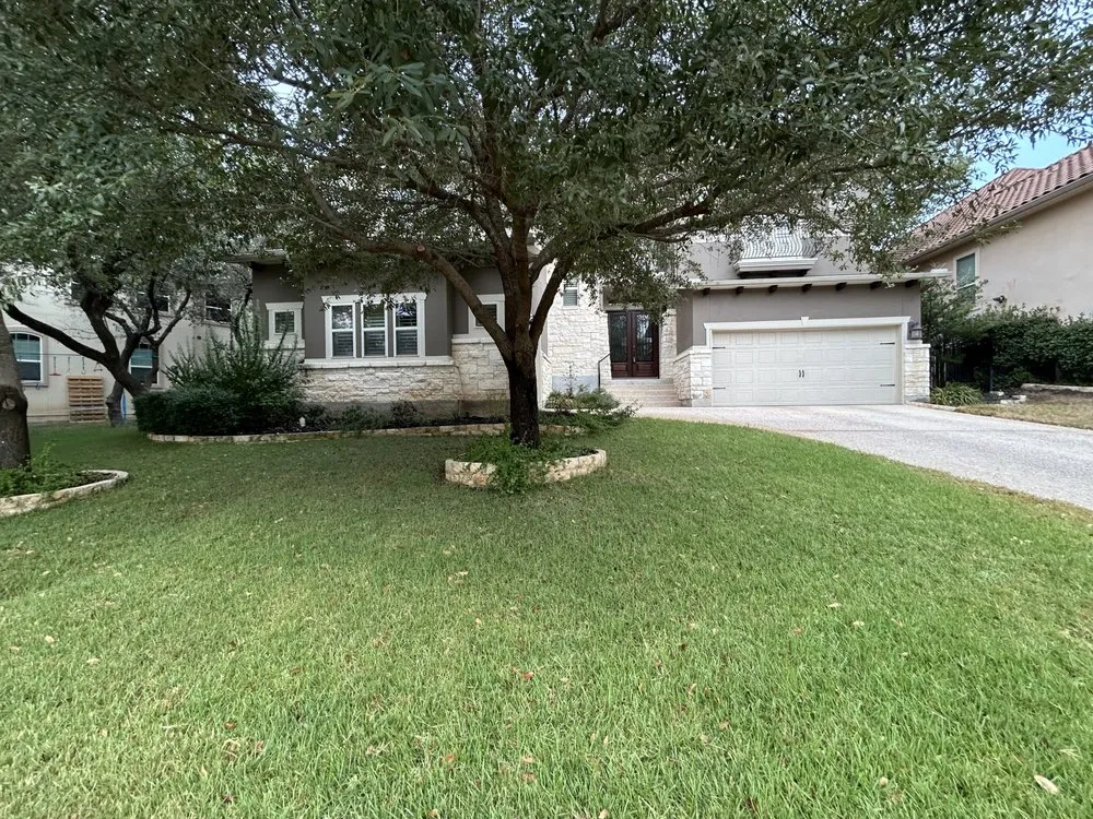 Custom lawn mowing service in San Antonio, TX by JAJ Services