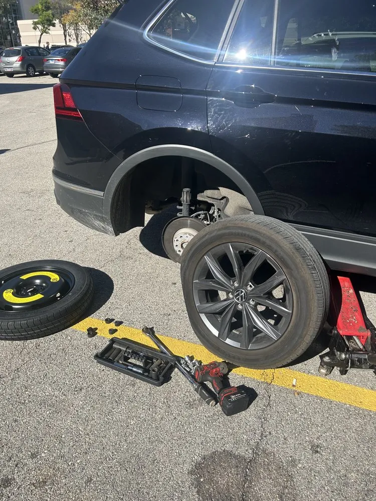 Trusted residential landscaping in Chicago, IL - Jak Global Rapid Emergency Roadside