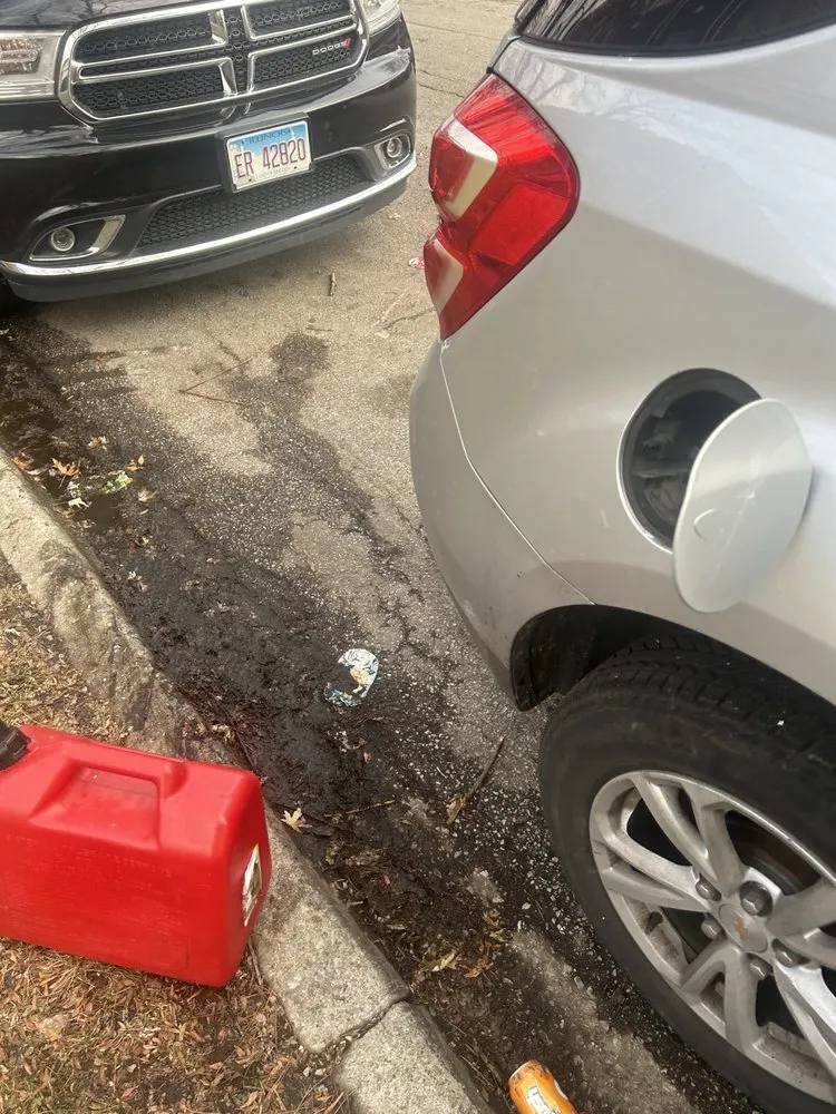 Professional yard cleanup service for outdoor upgrades across Chicago, IL - Jak Global Rapid Emergency Roadside