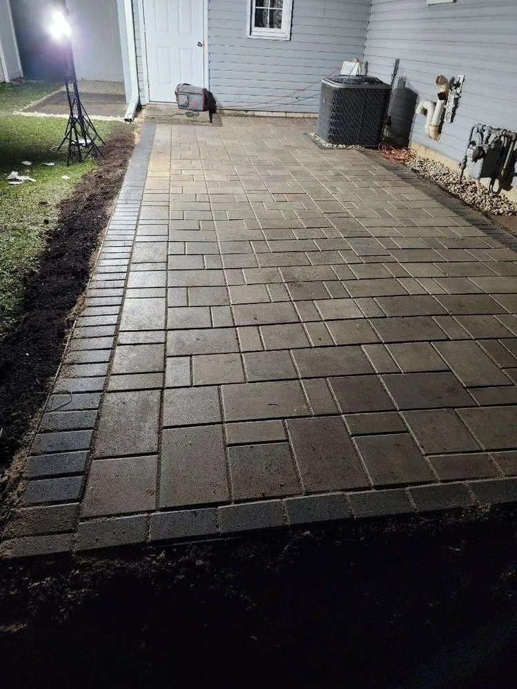 Local landscape design in Lake Zurich, IL by Jak Services