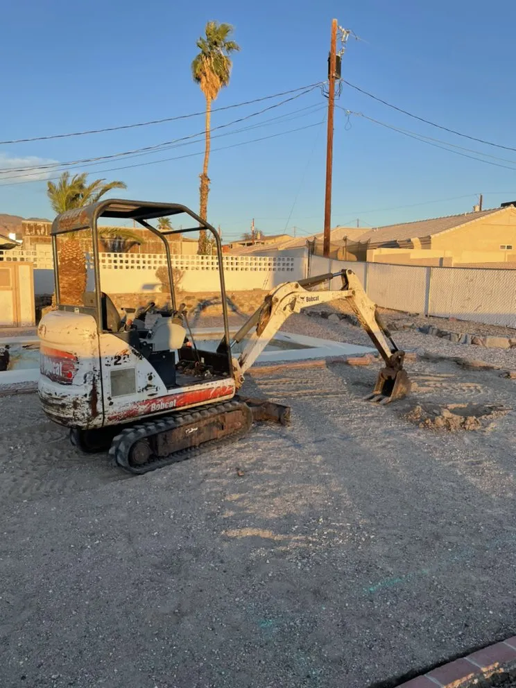 Top-rated yard cleanup service in Phoenix, AZ by Jakes Bobcat and hauling