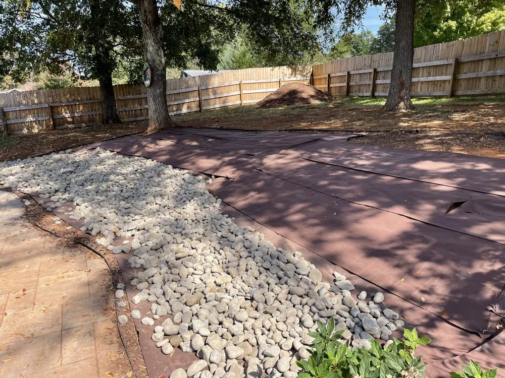 Affordable lawn mowing service experts serving Statesville, NC - Jakes contractors