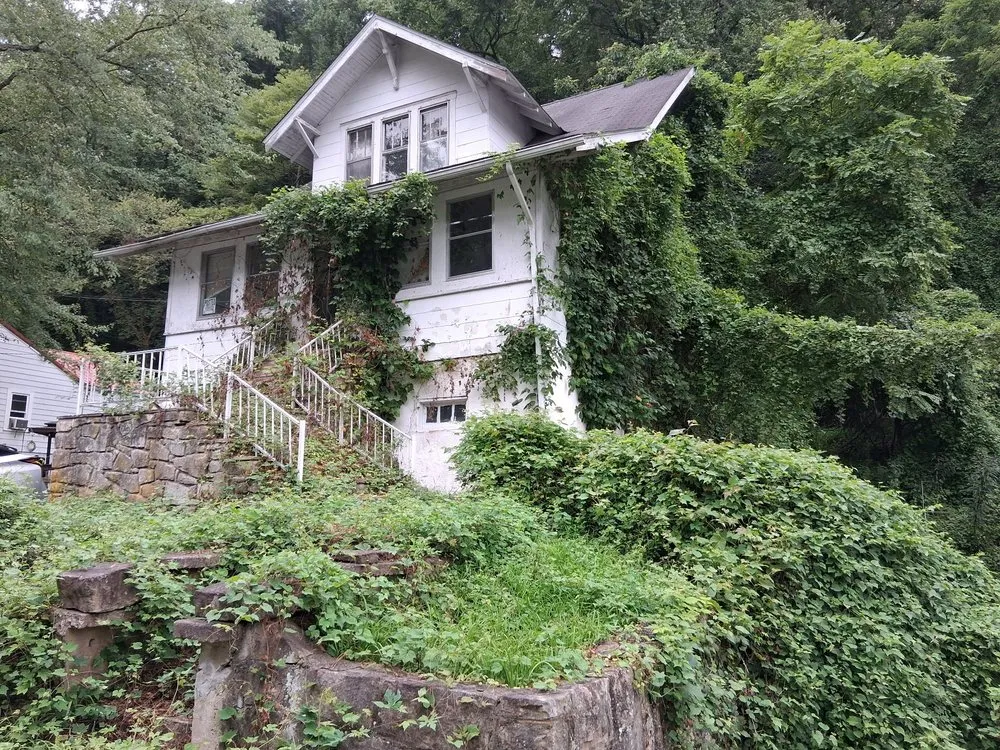 Top-rated landscape design experts serving Charleston, WV - Jake’s Home Services