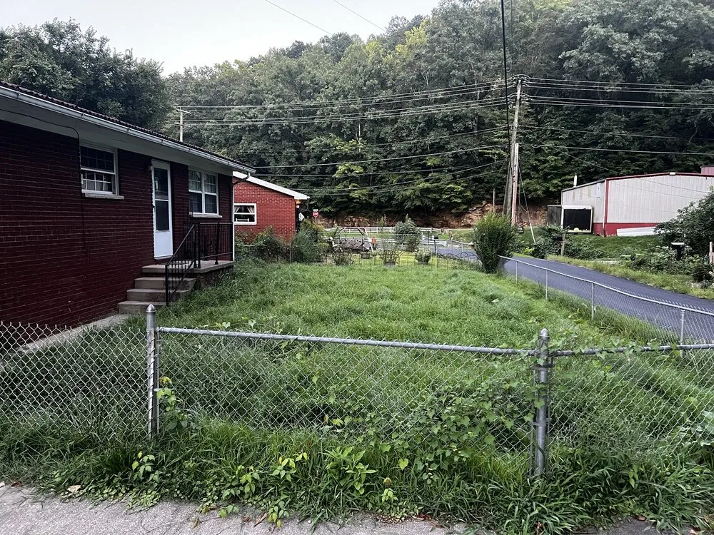 Reliable landscape installation experts serving Charleston, WV - Jake’s Home Services