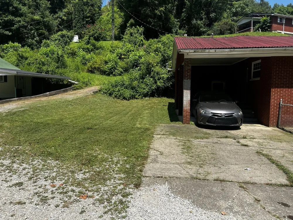 Affordable landscaping services in Charleston, WV - Jake’s Home Services