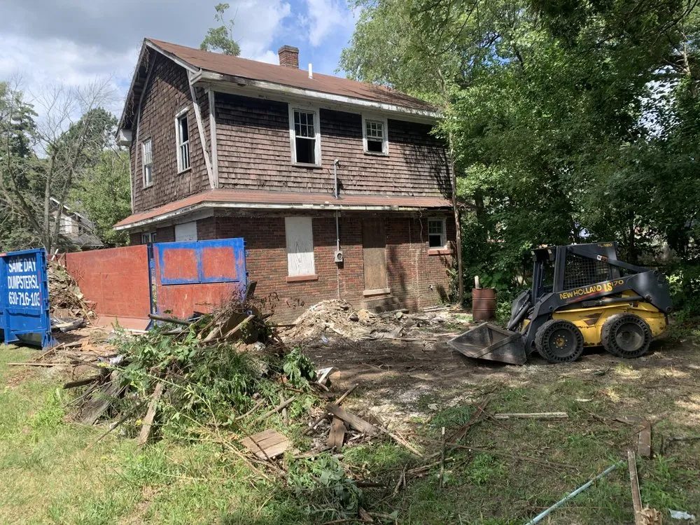 Custom garden landscaping experts serving Lake Station, IN - Jakes Removal Services