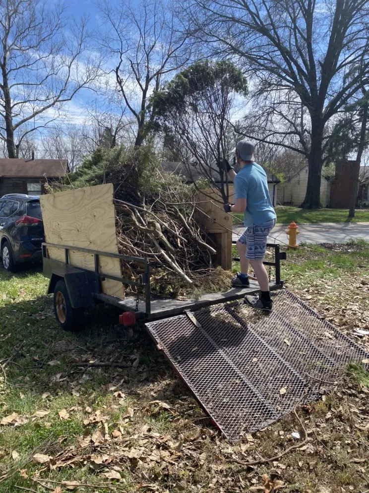 Reliable garden landscaping for residential properties in St. Louis, MO by Jakes trash and hauling services