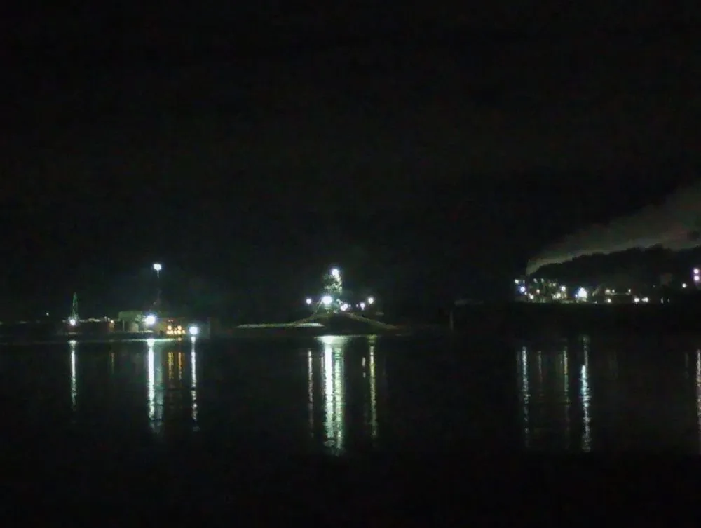 Professional lawn care service experts serving Saint Louis, MO - Jakes tree and lawn Care services