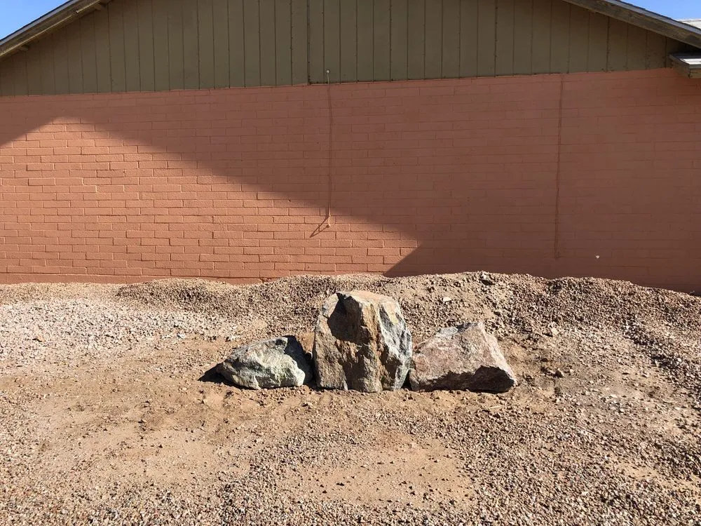 Top-rated yard maintenance in Chandler, AZ by Jakescape