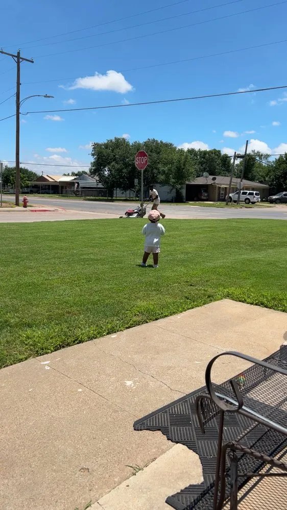 Affordable garden landscaping with custom design in Lubbock, TX by Jamarcus Lawns