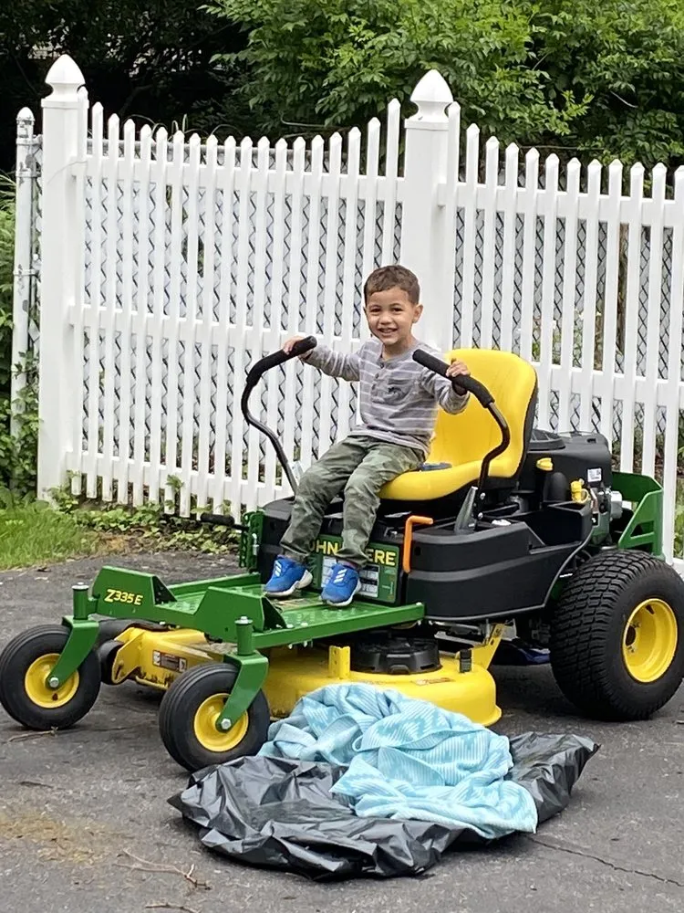 Professional yard cleanup service in New York, NY by James and Son Lawn Care
