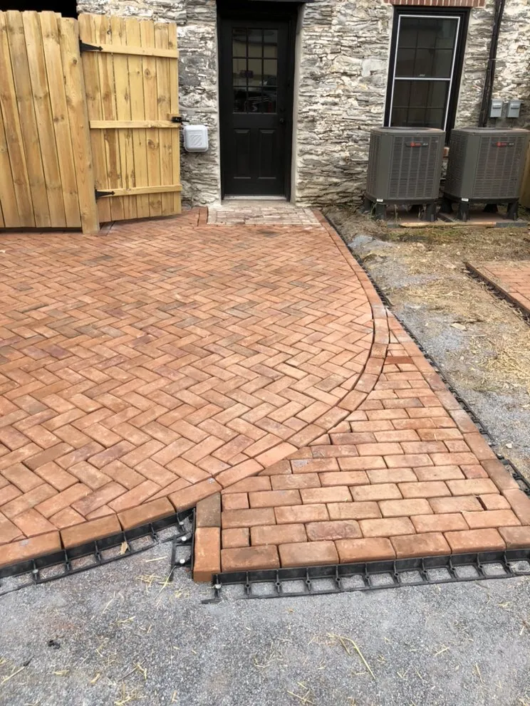 Top-rated landscaping services in Frederick, MD by James Enterprises