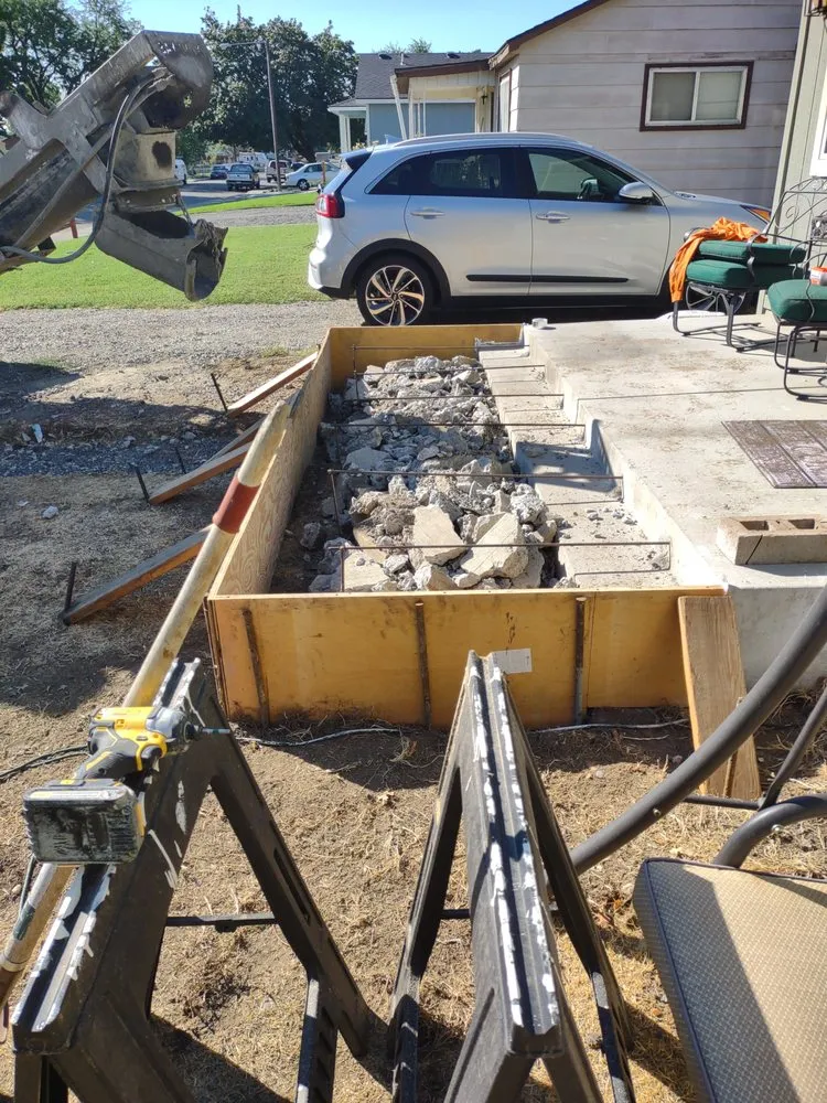 Trusted yard maintenance in Kennewick, WA by James' handyman/landscaping services!