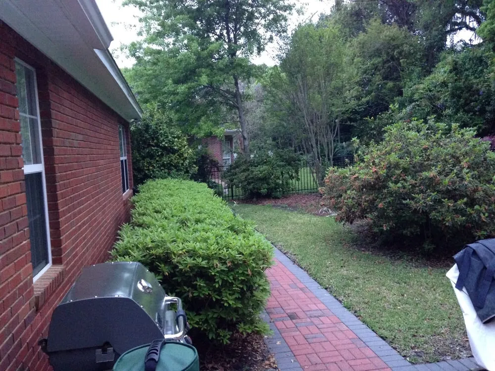 Expert garden landscaping experts serving Tallahassee, FL - James Hughes Landscaping