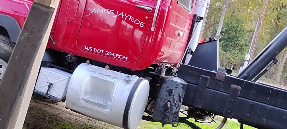 Affordable lawn mowing service in Montgomery, TX by James Jayroe