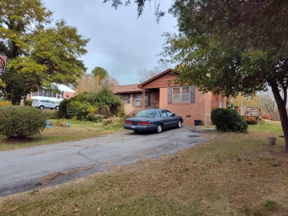 Affordable yard maintenance in Joanna, SC by James Landscapes