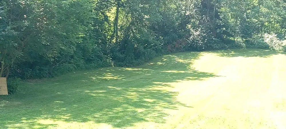 Affordable lawn care service for homes in Davenport, IA by James’ Lawn Care