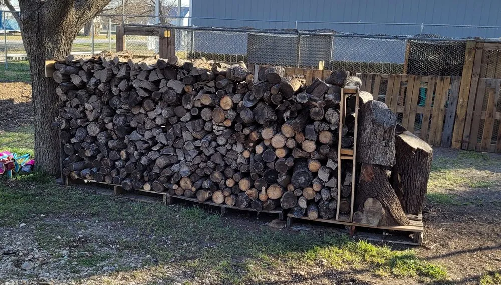 Affordable lawn care service experts serving Malone, TX - James' Lawn Care