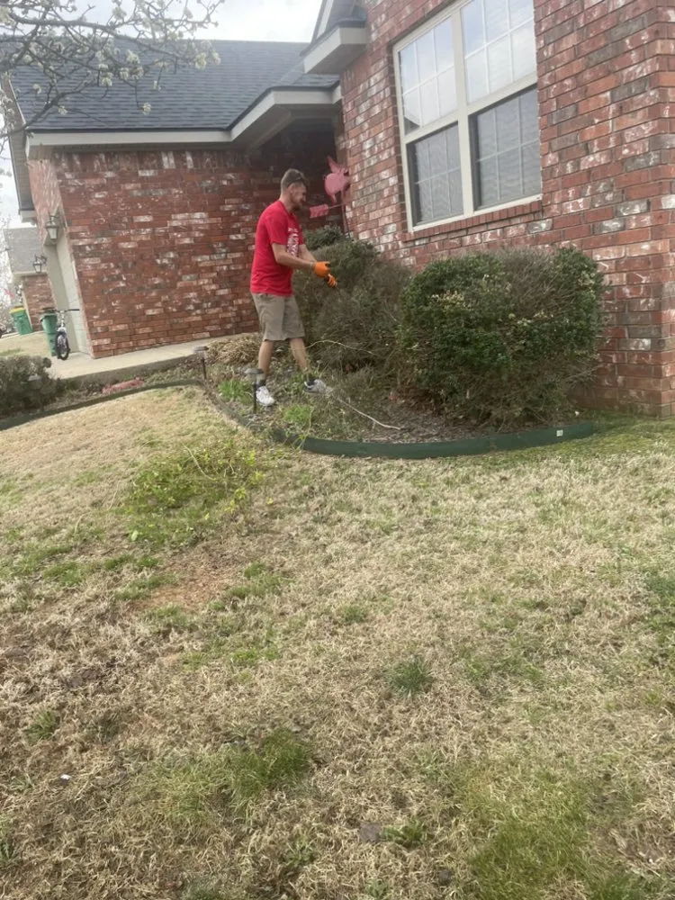 Professional residential landscaping in Centerton, AR - James Lawn Service