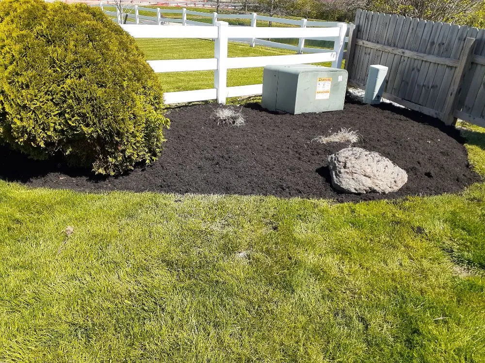 Custom garden landscaping experts serving Columbus, OH - James Lawncare