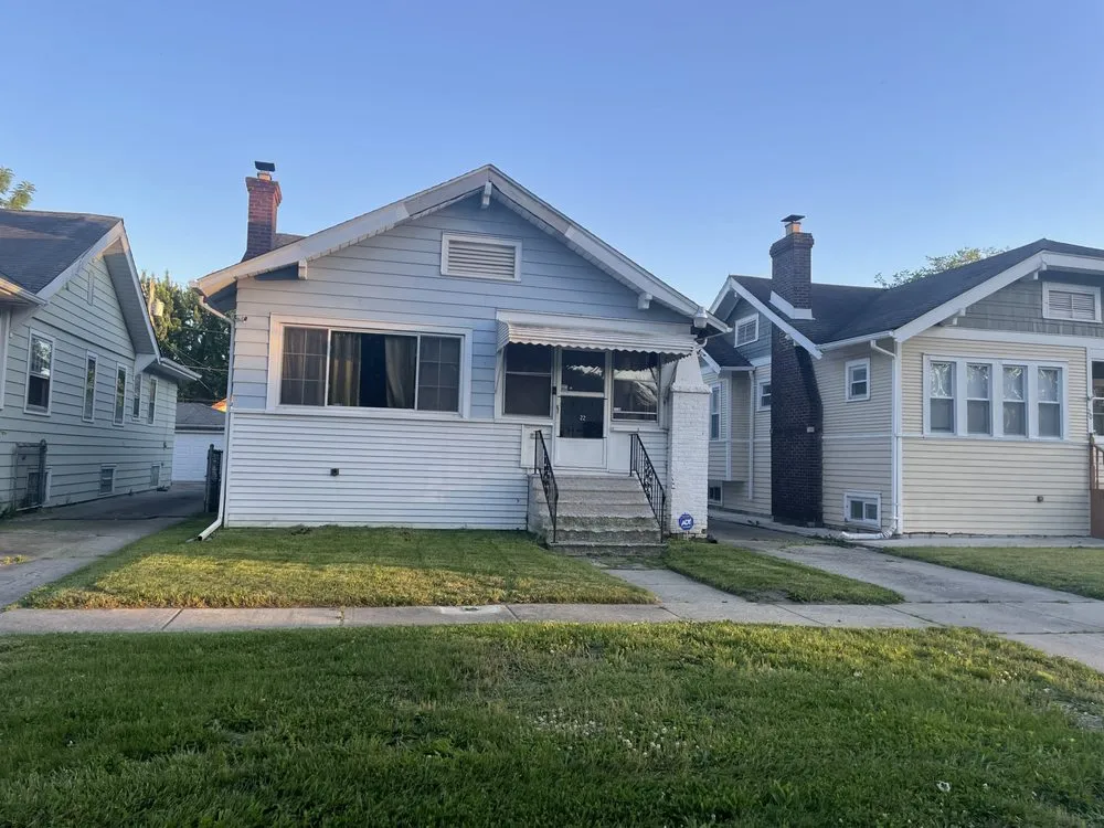 Custom lawn mowing service for year-round maintenance in Hammond, IN by James Mccain Landscaping/Snowplowing