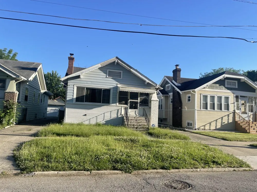 Affordable yard maintenance in Hammond, IN - James Mccain Landscaping/Snowplowing