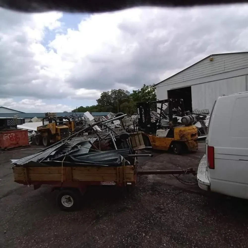 Affordable residential landscaping for year-round maintenance in Dade City, FL by James Multi Services