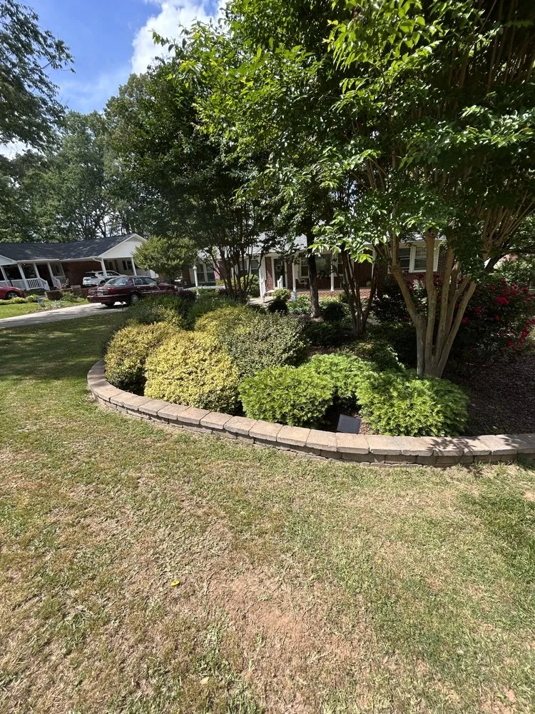 Top-rated garden landscaping experts serving Rock Hill, SC - James Thompsons Land-artistry