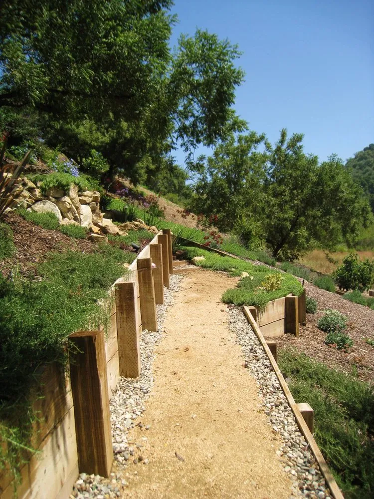 Reliable landscape design experts serving West Covina, CA - Jamescapes