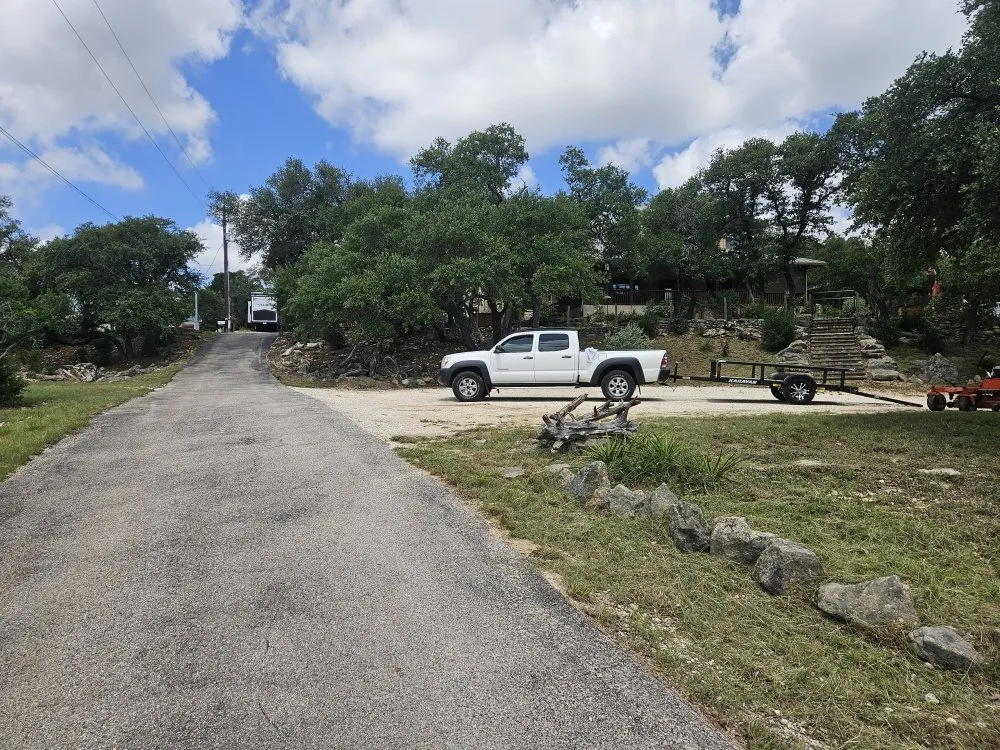 Affordable yard cleanup service experts serving Spring Branch, TX - James's Lawncare