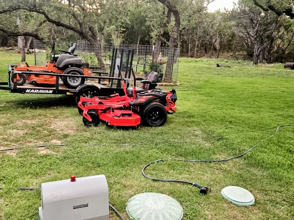 Local lawn mowing service in Spring Branch, TX - James's Lawncare