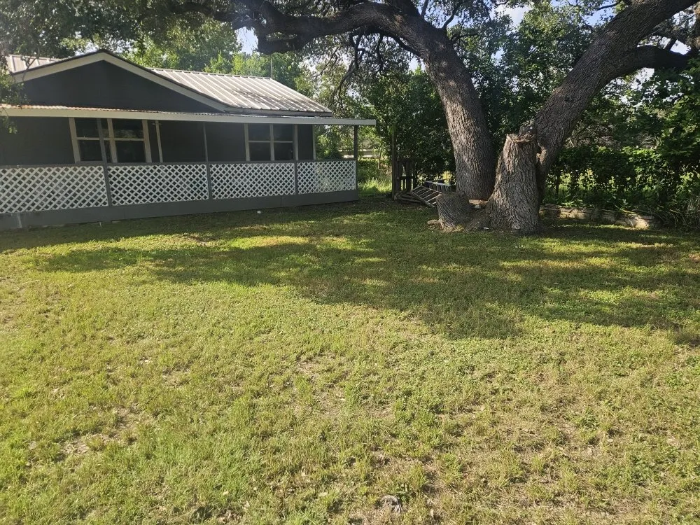 Reliable landscape design for homes in Spring Branch, TX by James's Lawncare