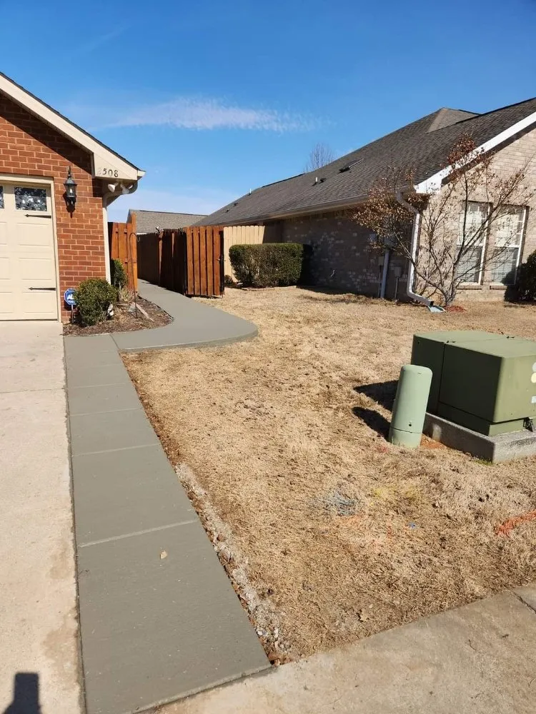 Trusted yard maintenance in Toney, AL - Jamie's Concrete