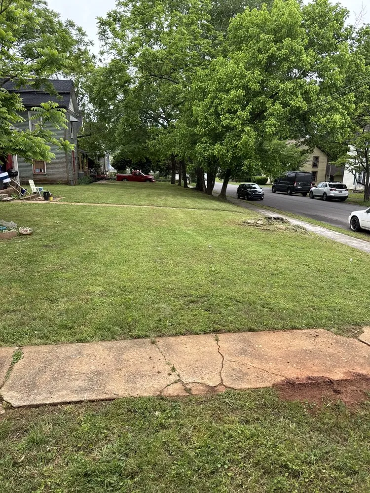 Reliable lawn mowing service in Cleveland, TN - Jamie’s Lawn Service