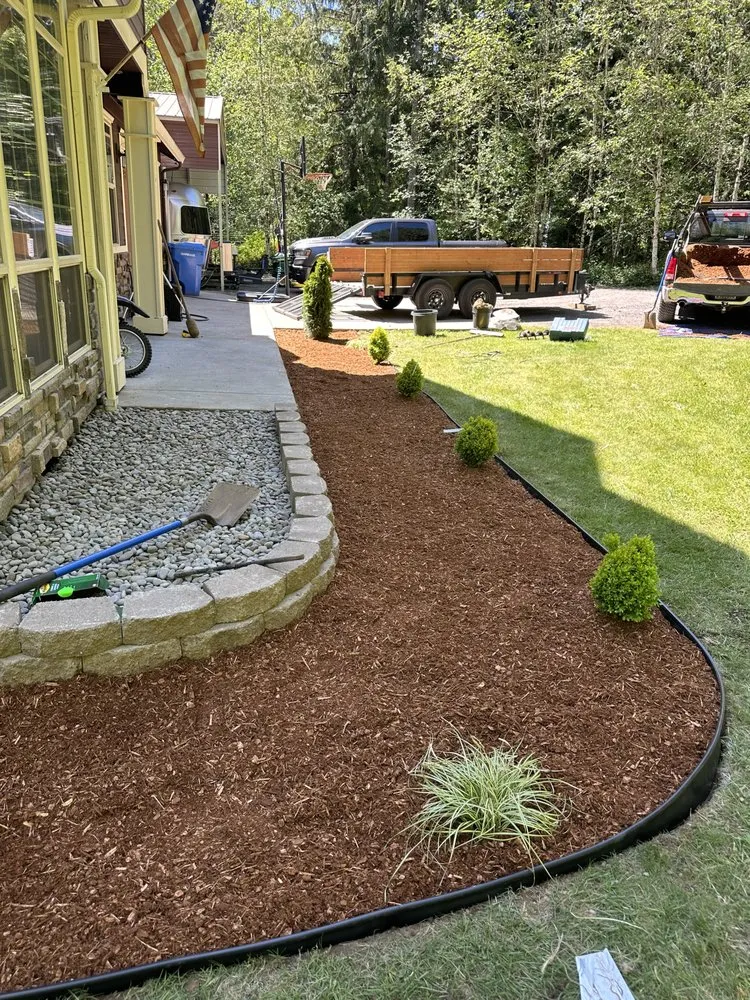 Custom yard cleanup service experts serving Cathlamet, WA - Jamie's Yard Services
