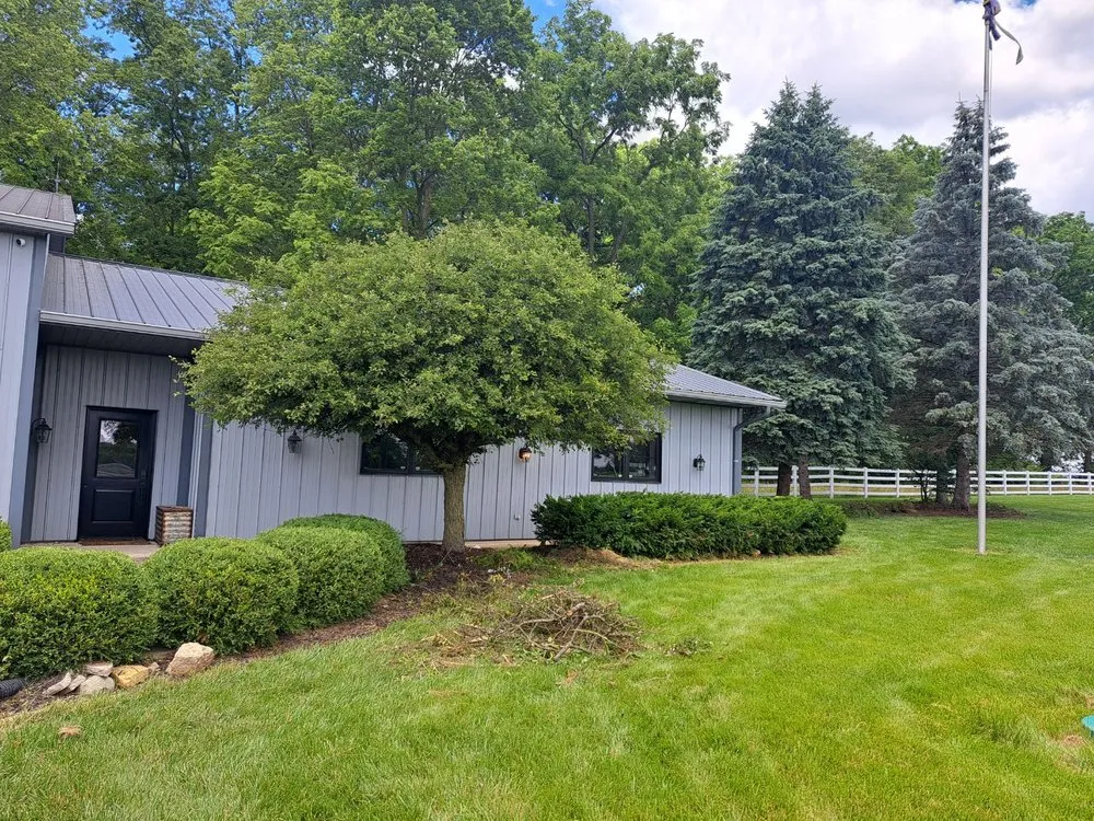 Top-rated outdoor landscaping in Dayton, OH by JAMS Property Preservation