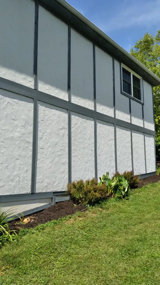 Reliable garden landscaping in Dayton, OH by JAMS Property Preservation