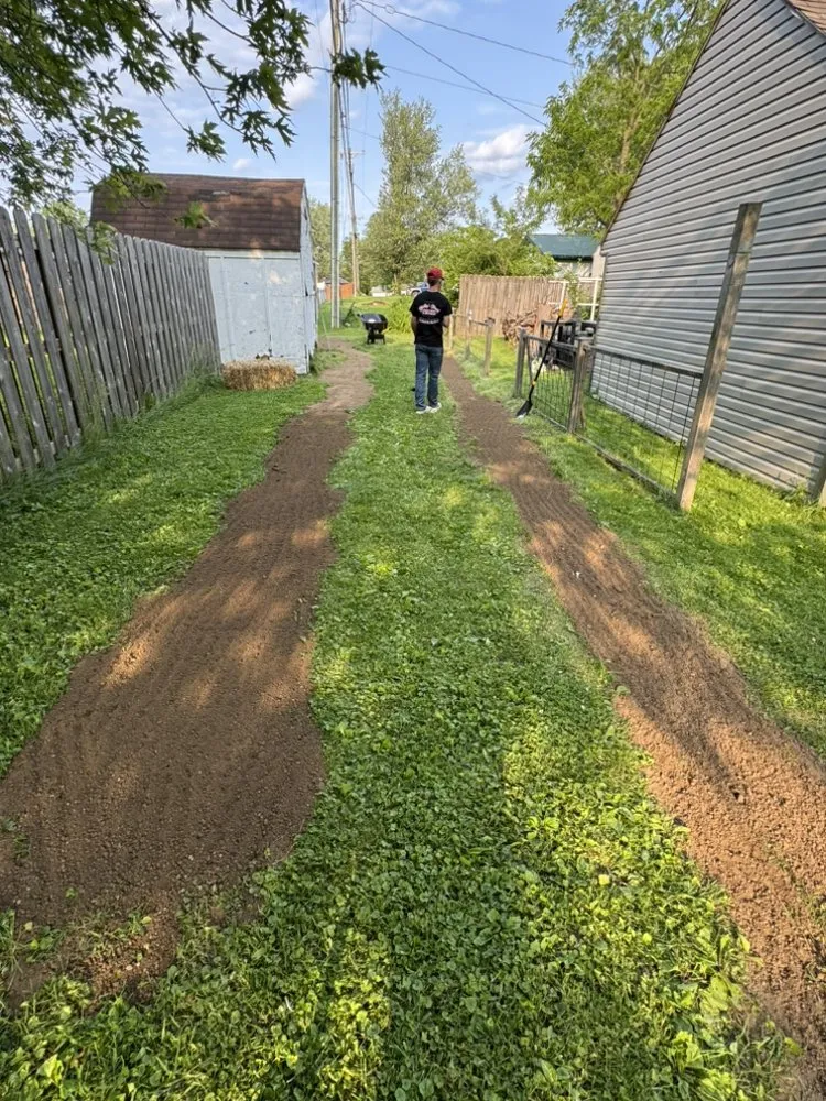 Top-rated landscape design for beautiful yards in Anderson, IN by Jannings Property Solutions