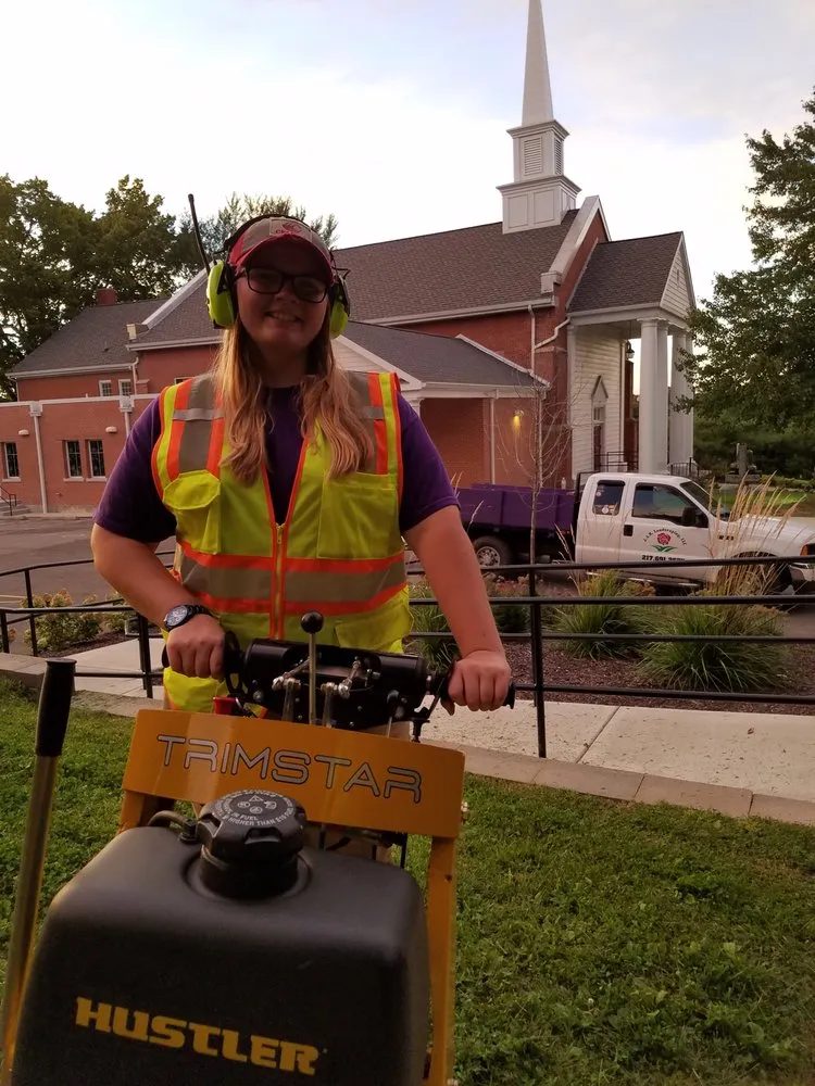 Expert garden landscaping in Athens, IL - JAR Landscaping