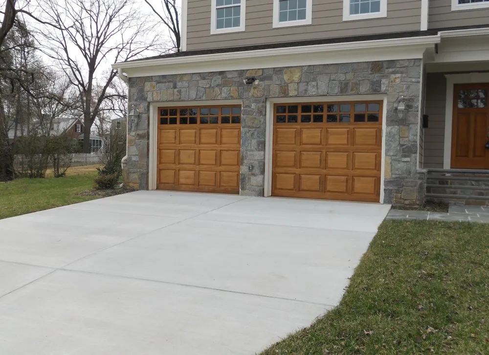 Reliable lawn mowing service in Rockville, MD by Jar Services