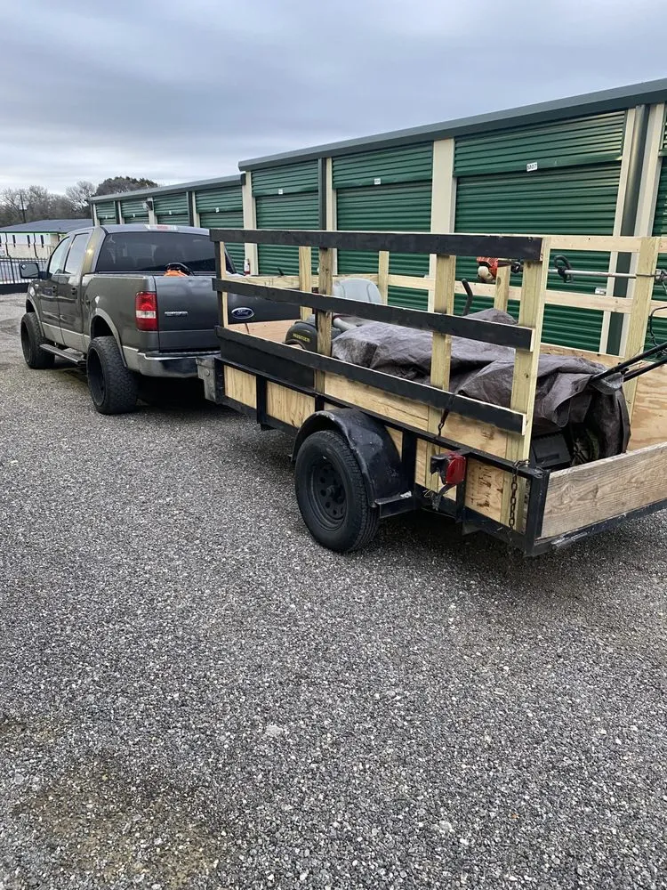 Reliable lawn mowing service in Selma, TX by Jaramillo Landscape