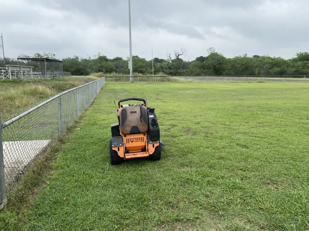 Expert garden landscaping for year-round maintenance across Selma, TX - Jaramillo Landscape