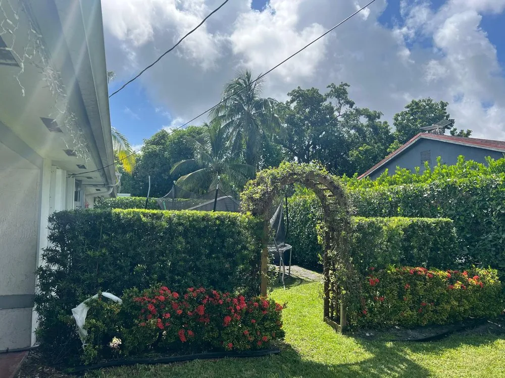 Local garden landscaping for beautiful yards in Miami Gardens, FL by Jardeen Landscaping