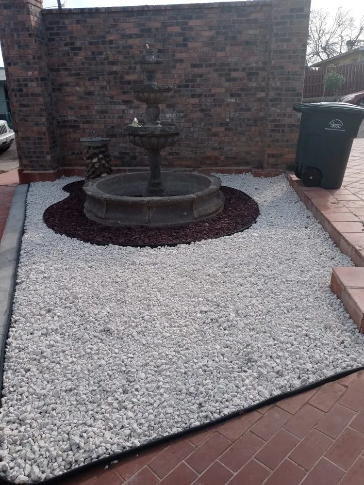 Local landscape installation in Laredo, TX by Jardinero Solares