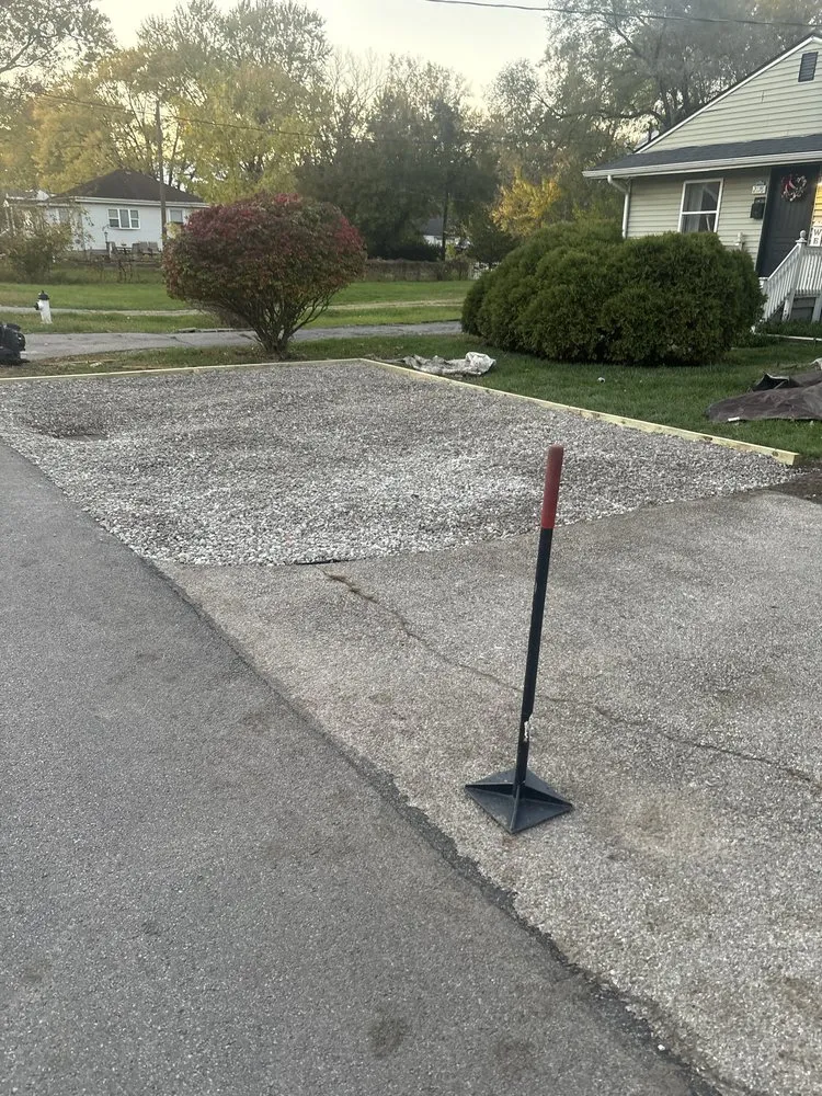 Custom landscaping services in Columbus, OH by Jardineros Landscape