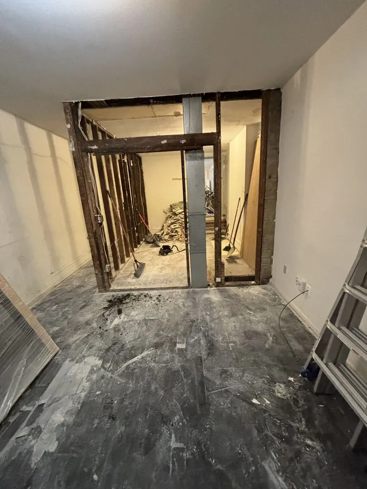 Trusted yard cleanup service in Columbus, OH - Jardineros Landscape