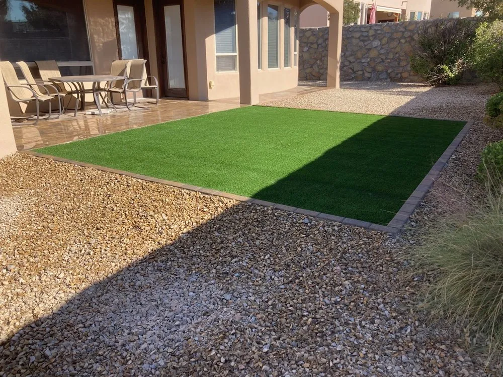 Professional residential landscaping experts serving Las Cruces, NM - Jardines Ave Fenix