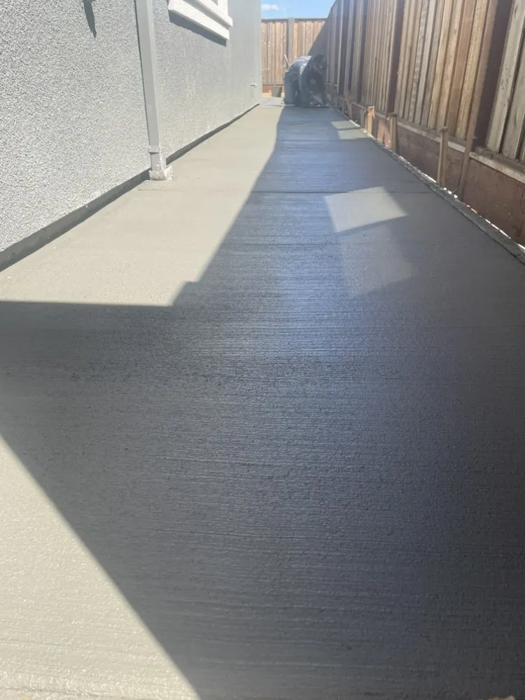 Top-rated yard maintenance in Hollister, CA - Jardinland Landscaping Services