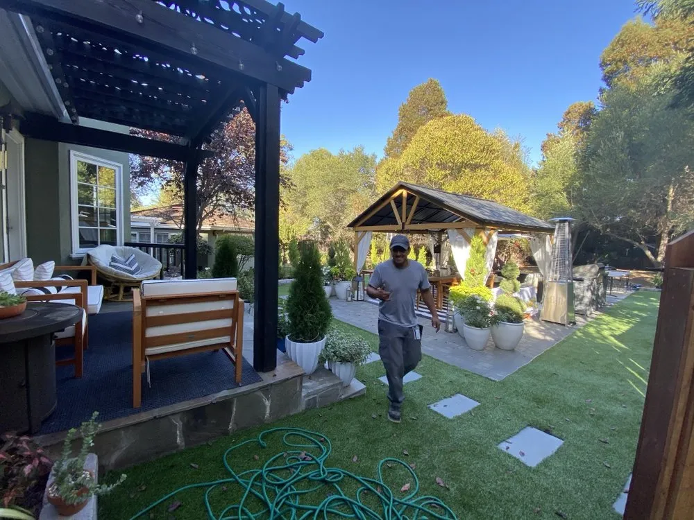 Trusted lawn care service in San Mateo, CA by Jardín Landscaping