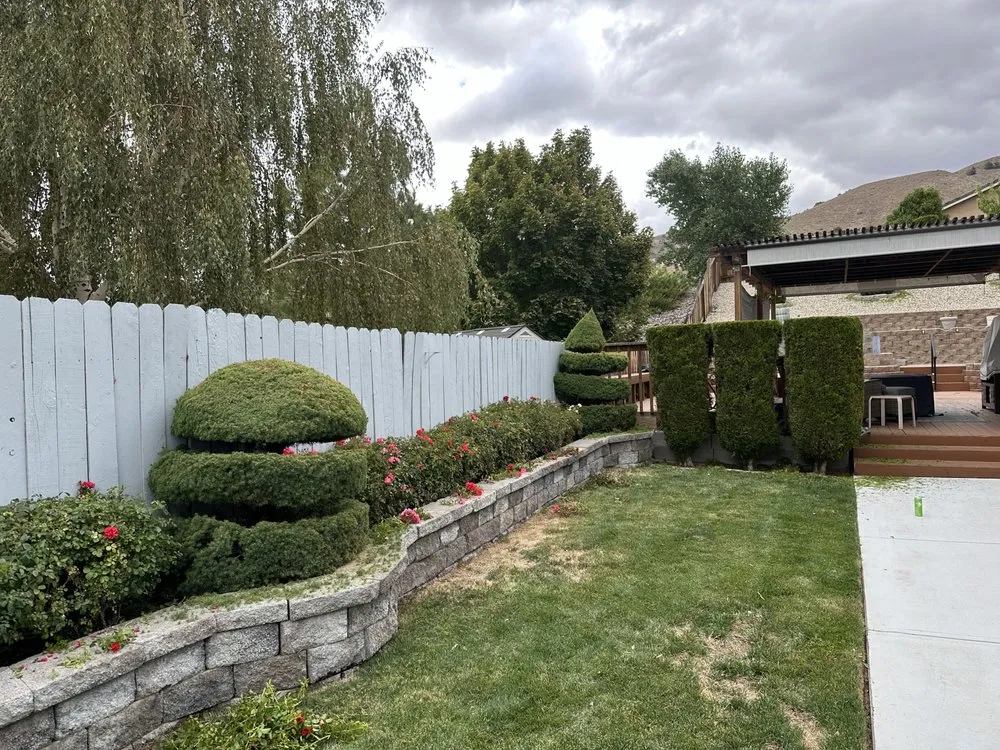 Top-rated outdoor landscaping experts serving Sparks, NV - Jared’s Junk & Hauling Services
